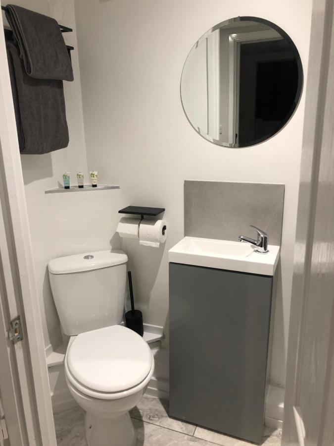Exclusive Modern Decorated 1 Bedroom Detached Studio Newport  Exterior foto